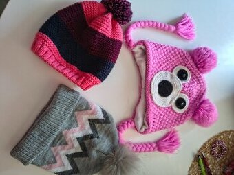 Zimní holčičí čepičky