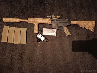 Airsoft zbraň m4