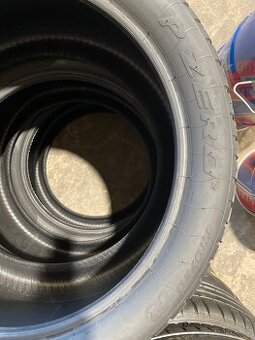 315/30R20 104Y Pirrelli