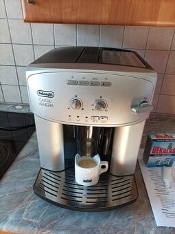DELONGHI ESAM 2200.S automatický kávovar - TOP STAV-