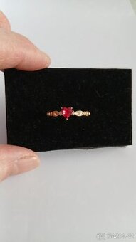 Pouťový nový prstýnek 7 cm kolem prstu