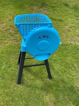 struhadlo starý mlýnek litina zahradní dekorace šrotovník