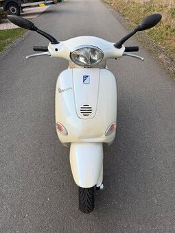 Vespa ET4 125