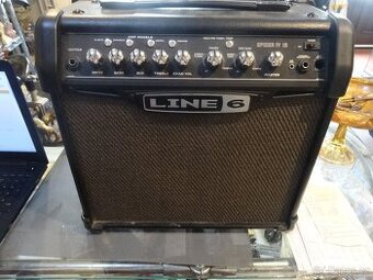 Kytarové combo Line 6 spider iv