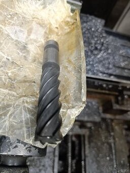 Koupím válcové frézy 20x63, šestibřit