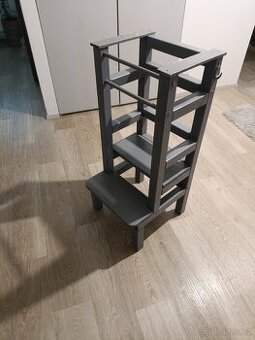 Dětská učící věž