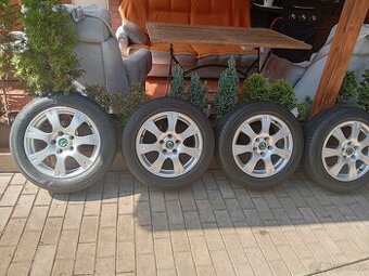 Škoda Octavia 2   KUMHO 205/55 R16