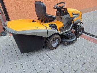 Výkonný zahradní traktor STIGA-22 Hp - Kohler
