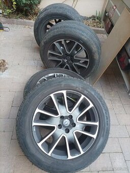 kola XC60 z roku 2015