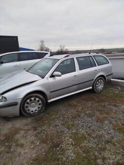 Škoda Octavia kombi 1,6 - nepojízdné