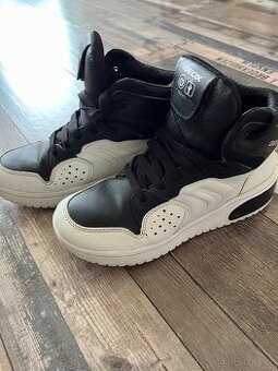Geox vel. 35