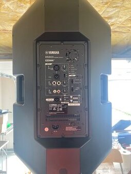 Yamaha DXR 15”