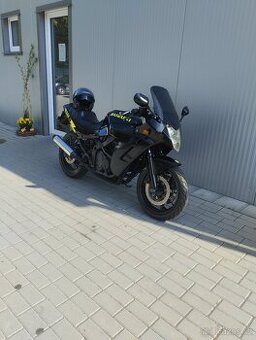Suzuki GSX 600f nová STK