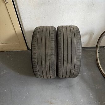 Letní pneu 255/35 r19
