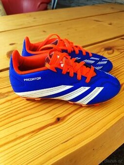 Kopacky Adidas Predator vel. 32