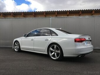 Prodám Audi S8