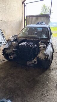 Zbytek dílů z BMW E46 318i.