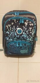 Prodám školní aktovku na zip zn. Topgal