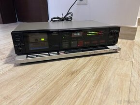 Aiwa AD-F660 3-head hifi stereo cassette deck