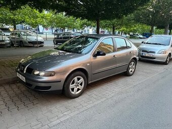 Prodám SEAT LEON 1.4 benzín, rok 2003 – nepojízdný stav