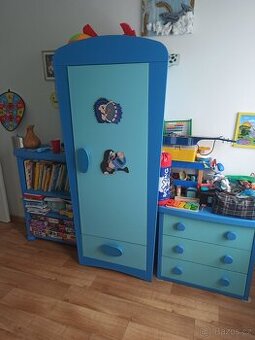 Detsky pokoj Ikea Mammut, skrin, komoda, knihovnicka