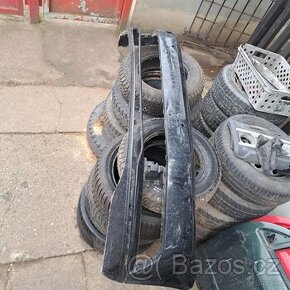 Přední nárazník passat b8 3g0 807 221 lehce poškozený viz fo
