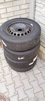Zimni pneu Renault 205/65 R15