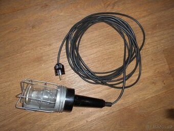 Stará, bakelitová, opravárenská lampa. 70. léta