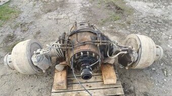 První zadní náprava na Tatra 815 S3 T2