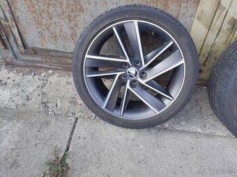 Alu kola škoda 7jx17H2 ET46