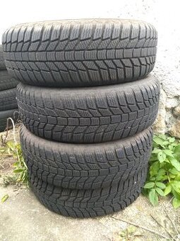 Prodám zimní gumy General 215/70 R16