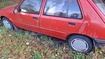 Peugeot 205 r.v.1989