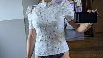 Dámské bílé triko