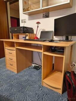 Psací stůl - světlý