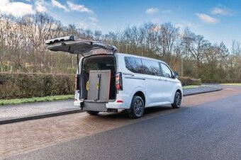Ford Tourneo Custom s úpravou pro vozíčkáře