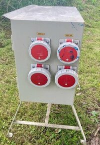 stavební rozvodná skříň