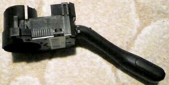 OVLÁDACÍ PÁČKA POD VOLANT LUCAS