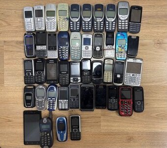 Prodám mix starých mobilů