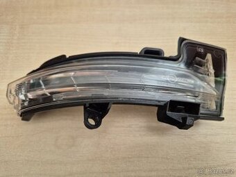 Blinkr pravého zrcátka - Škoda Octavia 3