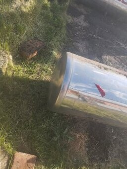 Bojler s výměníkem k solárnímu ohřevu vody