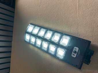 Solární LED lampa LECLSTAR W789B-6