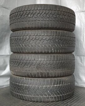Zimní pneumatiky Dunlop 205/60 R16 č. AP240