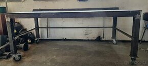 Svářecí stůl železný, pojizdný