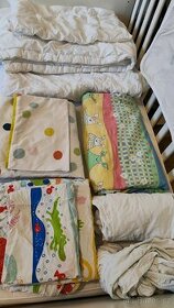 Dětská postýlka Ikea Stuva s matrací a ložní výbavou