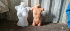 Plastova figurina na odevy - torzo