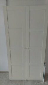 Bílá skříň Ikea