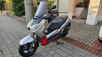 Prodám Yamaha X-Max 125