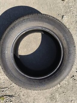 Prodám 4x pneu 215/60 r16C celoroční 8mm - 1