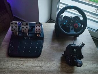 Herní volant Logitech G29 + řadící páka
