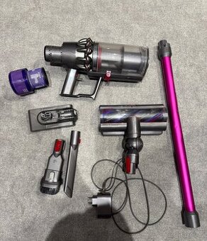 Dyson v11
